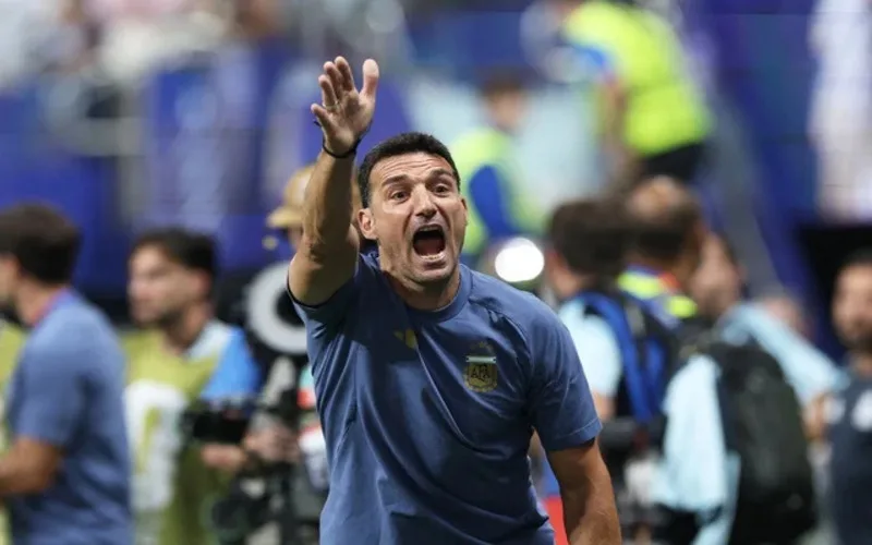 hlv lionel scaloni tieu su va su nghiep dua argentina len dinh cao