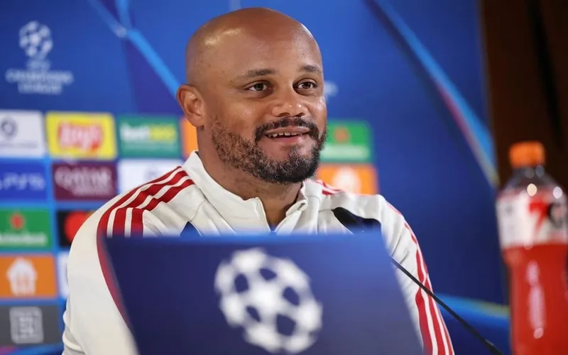huan luyen vien bayern munich hien tai la ai hanh trinh va dau an