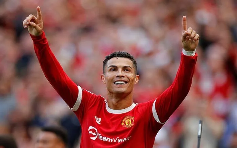 ronaldo da giai nghe chua hanh trinh cuoi su nghiep cua cr7