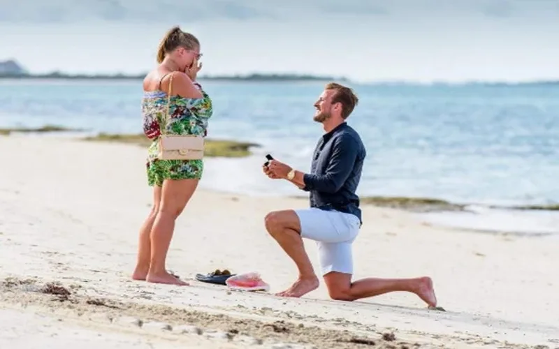 vo harry kane la ai nguoi phu nu dung sau thanh cong cua tien dao anh