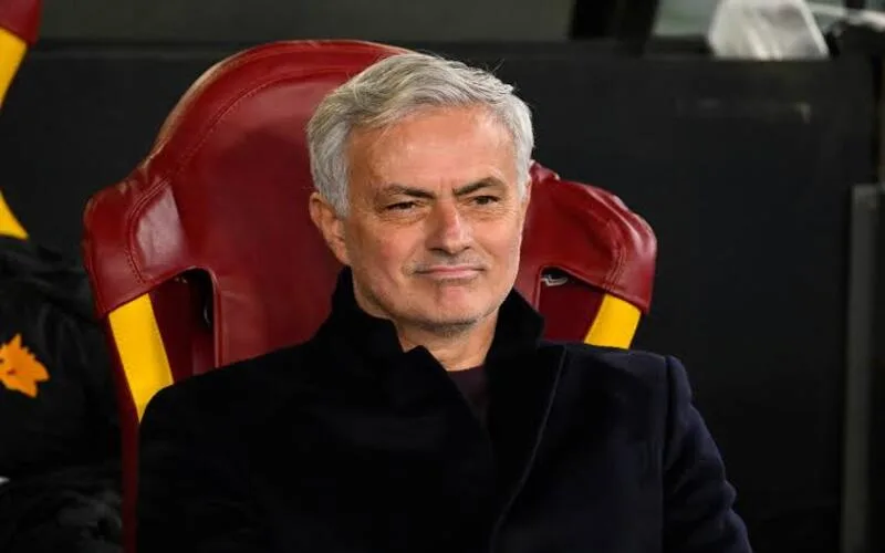 mourinho dang huan luyen doi nao cap nhat clb moi nhat